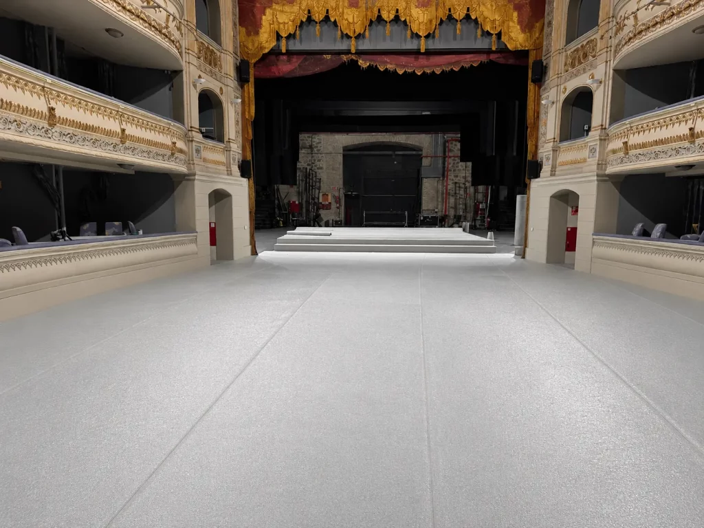 Evento de presentación en teatro – Toledo